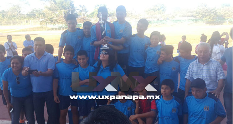 Equipo de Futbol Varonil de la Telesecundaria Hermanos Cedillo