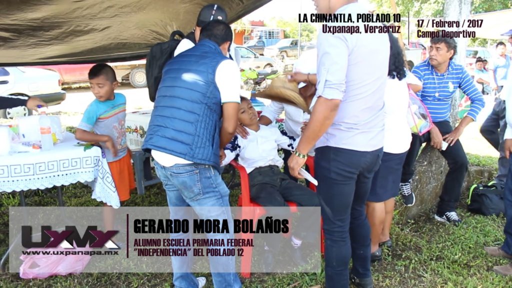 se desmaya menor evento deportivo SNTE uxpanapa