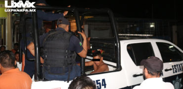 trasladan a presunto agresor de menor de edad fuera de Uxpanapa