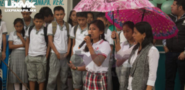 piden-alumnos-docentes-telebachillerato-narciso-mendoza-uxpanapa